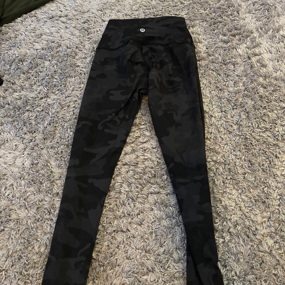 SOLD Lululemon leggings